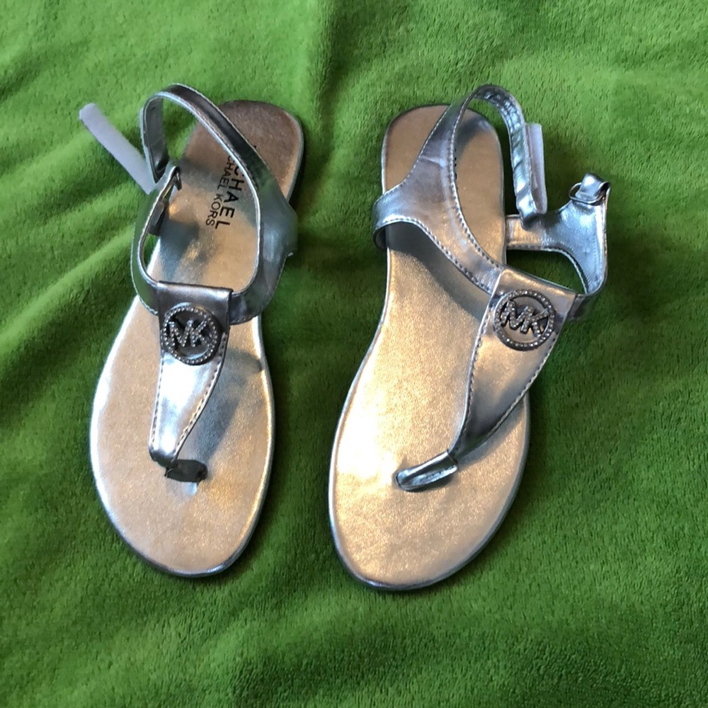 Girls sandals